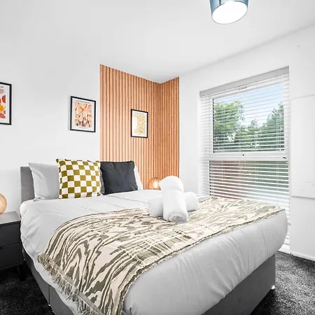 Stylish 2 Bedroom Flat In Hagley Rd By Novo * Birmingham