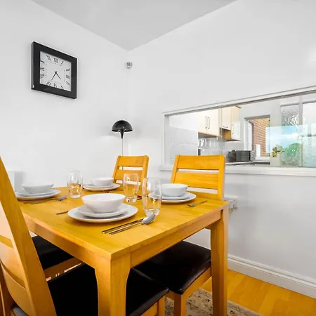 Apartment Stylish 2 Bedroom Flat In Hagley Rd By Novo