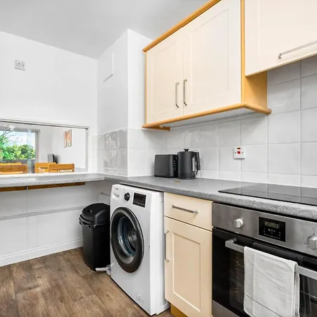 Apartment Stylish 2 Bedroom Flat In Hagley Rd By Novo Birmingham